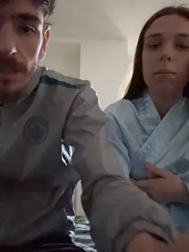 Snapshot of DuoDesir1 chatting on December 16, 2025, 1:04 pm DuoDesir1 online show from December 16, 2025, 1:04 pm