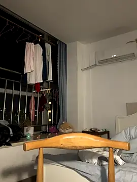 Snapshot of Carloskls1102 chatting on January 7, 2026, 11:04 am Carloskls1102 online show from January 7, 2026, 11:04 am