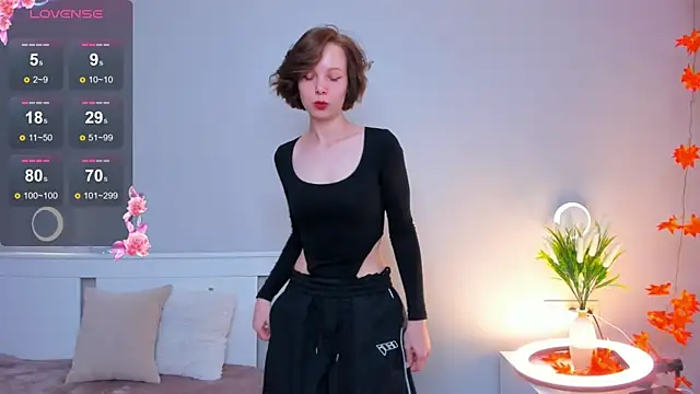 Snapshot of UmbraVelour chatting on December 14, 2025, 3:28 pm UmbraVelour online show from December 14, 2025, 3:28 pm