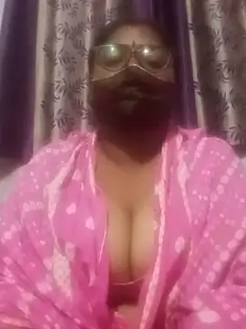 Simran62 online show from February 1, 2026, 6:28 pm