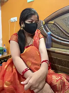 cutestpearl online show from March 26, 2026, 7:01 pm