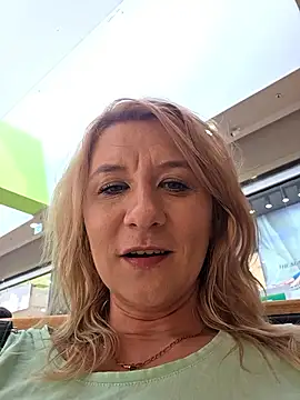 KaylinJan online show from June 6, 2026, 1:38 pm