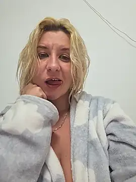 KaylinJan online show from June 30, 2026, 6:30 pm