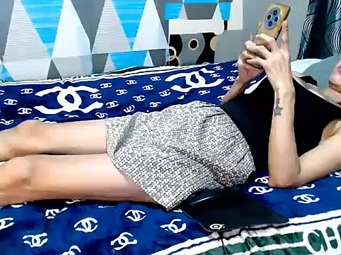 Snapshot of Savannah_Cock chatting on March 17, 2026, 2:20 pm Savannah Cock online show from March 17, 2026, 2:20 pm