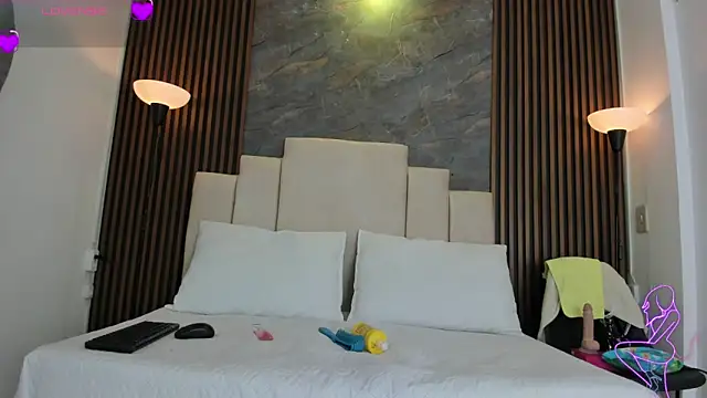 Snapshot of catiusca_reyes_03 chatting on March 11, 2026, 11:59 am catiusca reyes 03 online show from March 11, 2026, 11:59 am