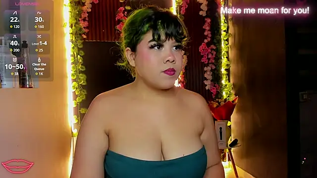 Snapshot of Amanda_Mooree chatting on August 1, 2026, 4:32 am Amanda Mooree online show from August 1, 2026, 4:32 am
