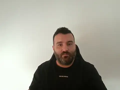 Snapshot of Yasinozturk3232 chatting on November 20, 2025, 11:11 am Yasinozturk3232 online show from November 20, 2025, 11:11 am