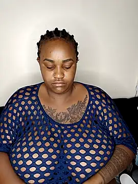 Snapshot of Chubbycharmdoll chatting on November 20, 2025, 10:38 am Chubbycharmdoll online show from November 20, 2025, 10:38 am