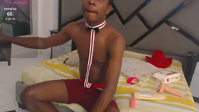 Snapshot of NoahJhonson69 chatting on December 5, 2025, 7:12 pm NoahJhonson69 online show from December 5, 2025, 7:12 pm