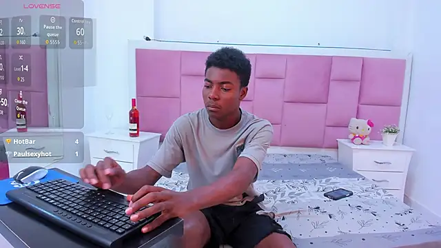 Snapshot of NoahJhonson69 chatting on November 26, 2025, 7:03 pm NoahJhonson69 online show from November 26, 2025, 7:03 pm