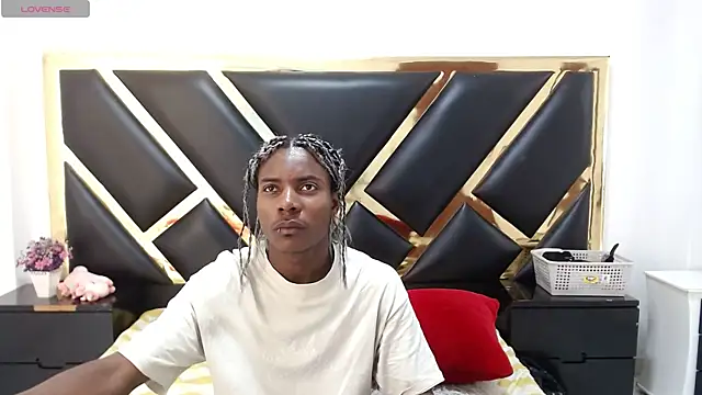 Snapshot of NoahJhonson69 chatting on June 4, 2026, 11:26 am NoahJhonson69 online show from June 4, 2026, 11:26 am