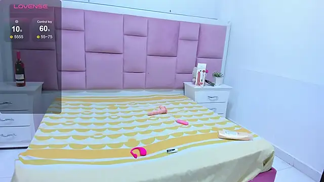 Snapshot of NoahJhonson69 chatting on December 2, 2025, 6:53 pm NoahJhonson69 online show from December 2, 2025, 6:53 pm