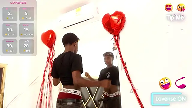 Snapshot of NoahJhonson69 chatting on March 17, 2026, 4:32 pm NoahJhonson69 online show from March 17, 2026, 4:32 pm