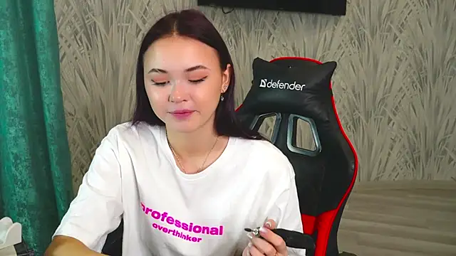 CarleeHake online show from November 20, 2025, 2:34 am