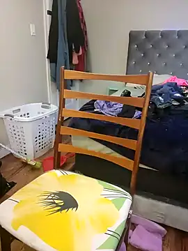 Drowning667 online show from December 14, 2025, 7:19 pm