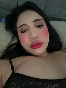 emy eviee online show from April 27, 2026, 3:21 pm