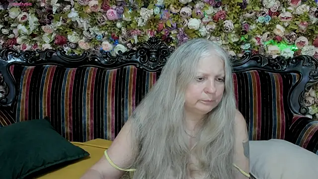 Snapshot of mariabelladonna chatting on July 19, 2026, 4:15 pm mariabelladonna online show from July 19, 2026, 4:15 pm