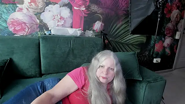 Snapshot of mariabelladonna chatting on July 24, 2026, 10:06 pm mariabelladonna online show from July 24, 2026, 10:06 pm