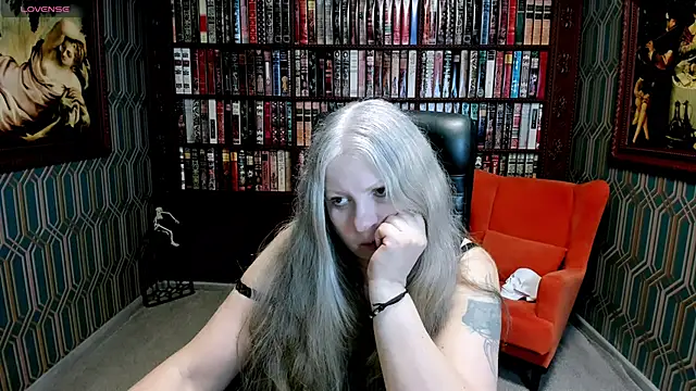 Snapshot of mariabelladonna chatting on March 6, 2026, 9:43 pm mariabelladonna online show from March 6, 2026, 9:43 pm