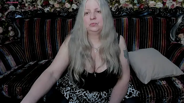 mariabelladonna online show from June 4, 2026, 12:21 pm