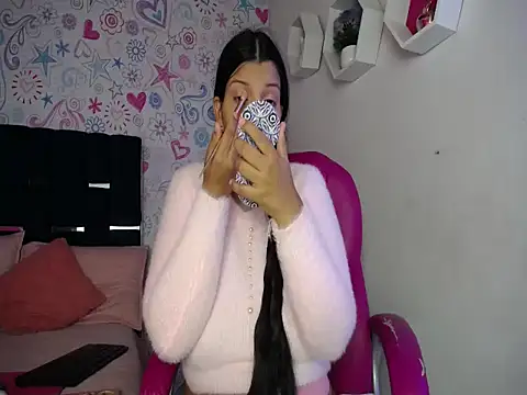 ISA RIVAS online show from November 20, 2025, 12:28 pm