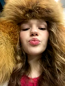 Snapshot of RussianWoman chatting on December 5, 2025, 4:44 am RussianWoman online show from December 5, 2025, 4:44 am