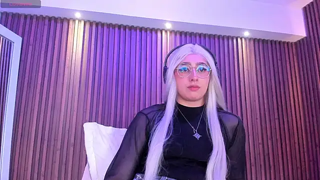 Snapshot of GabyRose9 chatting on May 19, 2026, 1:56 am GabyRose9 online show from May 19, 2026, 1:56 am