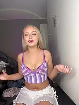 Snapshot of linafuntime chatting on November 27, 2025, 8:20 pm linafuntime online show from November 27, 2025, 8:20 pm