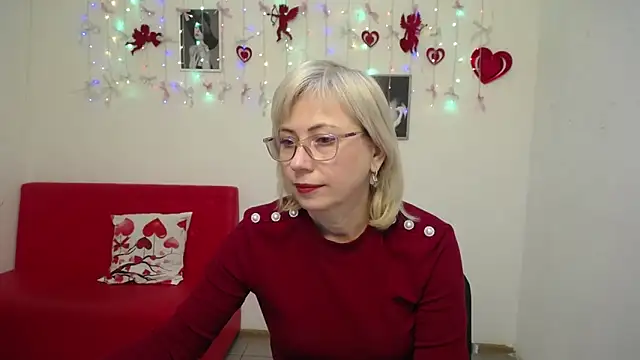 LaurenWishy online show from February 3, 2026, 6:40 am