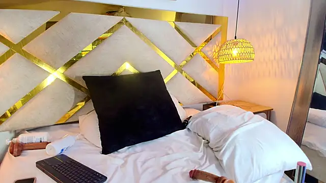 Baby Scarleth  online show from April 9, 2026, 6:41 am