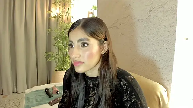 IsabelaStefano online show from May 2, 2026, 3:45 am