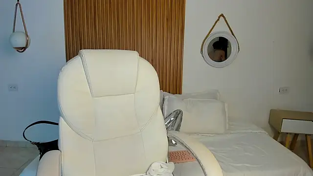 Alaska deluxe online show from March 22, 2026, 11:28 pm