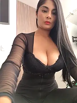 Snapshot of Laia_torres1 chatting on November 24, 2025, 8:09 pm Laia torres1 online show from November 24, 2025, 8:09 pm