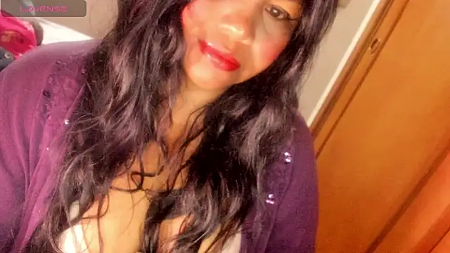 ebonycamelia online show from July 25, 2026, 9:50 am