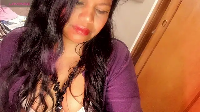 ebonycamelia online show from July 15, 2026, 11:23 pm
