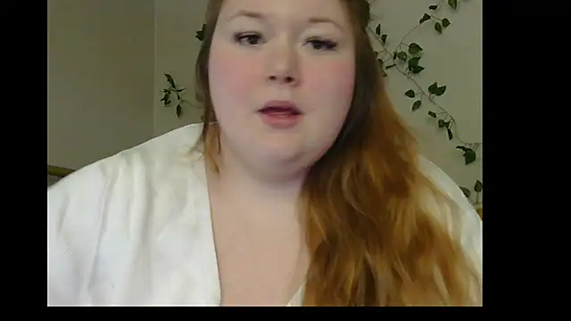 Snapshot of Lilah_Sweet chatting on June 15, 2026, 7:46 pm Lilah Sweet online show from June 15, 2026, 7:46 pm