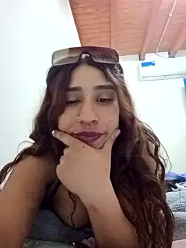 Snapshot of cata_bronw chatting on June 9, 2026, 8:54 pm cata bronw online show from June 9, 2026, 8:54 pm