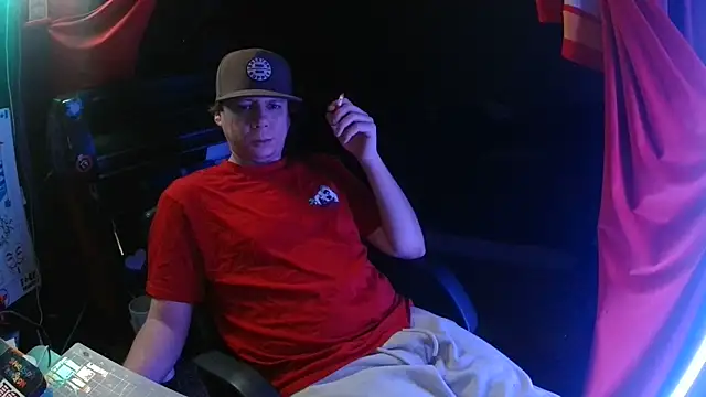 Snapshot of Bowerboi chatting on December 2, 2025, 10:50 am Bowerboi online show from December 2, 2025, 10:50 am