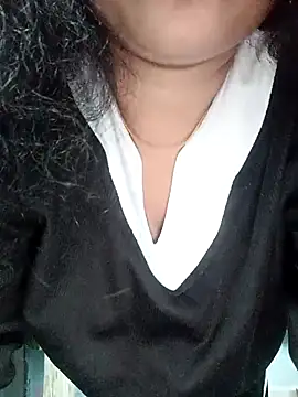 Snapshot of SugarNila chatting on December 14, 2025, 7:25 am SugarNila online show from December 14, 2025, 7:25 am