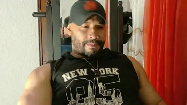 Snapshot of musclehetero chatting on July 28, 2026, 2:30 am musclehetero online show from July 28, 2026, 2:30 am