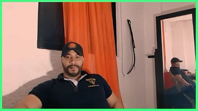 Snapshot of musclehetero chatting on June 22, 2026, 7:49 am musclehetero online show from June 22, 2026, 7:49 am