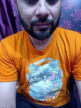 Cute Lucky online show from January 18, 2026, 11:46 am