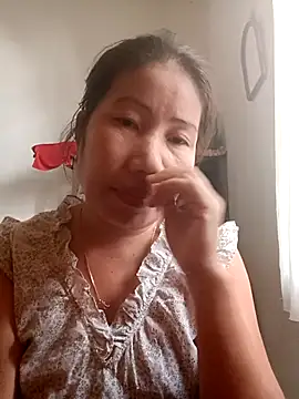 Snapshot of Reema_143 chatting on November 27, 2025, 2:45 am Reema 143 online show from November 27, 2025, 2:45 am