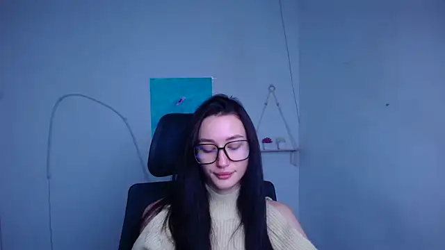 Snapshot of Stella_XO chatting on December 16, 2025, 6:28 am Stella XO online show from December 16, 2025, 6:28 am