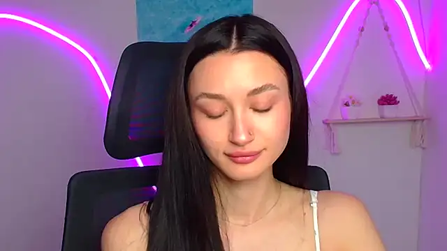 Stella XO online show from May 6, 2026, 5:33 am