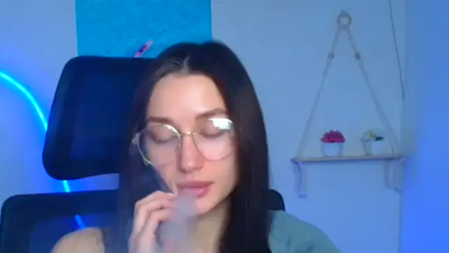 Snapshot of Stella_XO chatting on February 20, 2026, 6:48 am Stella XO online show from February 20, 2026, 6:48 am