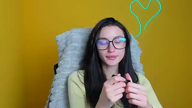 Snapshot of Stella_XO chatting on December 4, 2025, 12:48 pm Stella XO online show from December 4, 2025, 12:48 pm