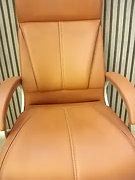 Snapshot of Bold_Quinn chatting on November 23, 2025, 9:30 am Bold Quinn online show from November 23, 2025, 9:30 am