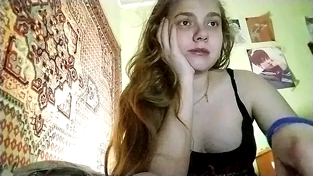 KikiBang online show from December 16, 2025, 7:51 pm