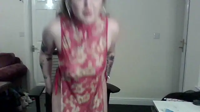 Persha XX online show from November 19, 2025, 6:41 pm